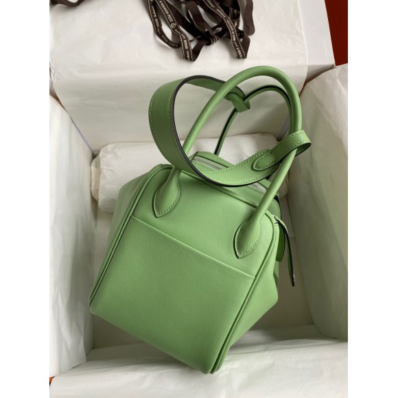 Hermes Lindy 26 Handmade Bag In Vert Cypres Swift Calfskin Hermes Lindy 26 Handmade Bag In Vert Cypres Swift Calfskin