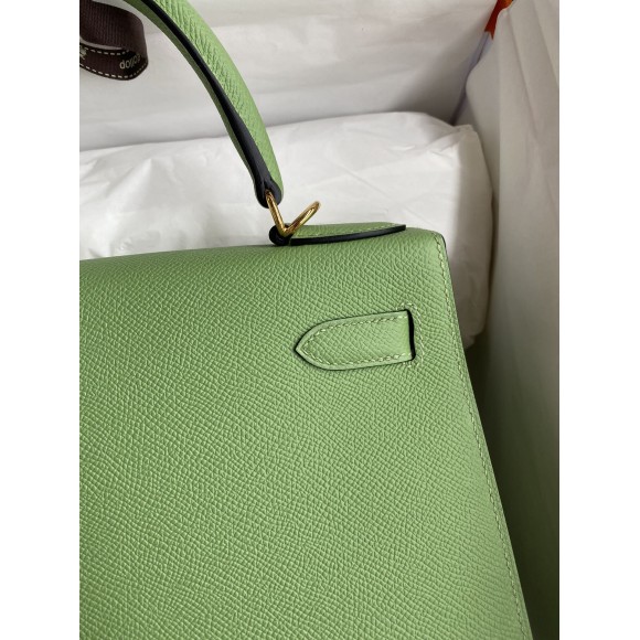 H**mes kelly sellier 28 handmade bag in vert criquet epsom calfskin