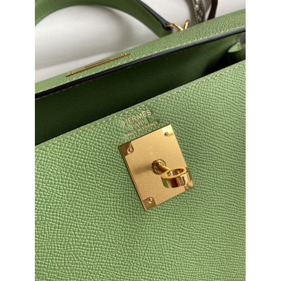 H**mes kelly sellier 28 handmade bag in vert criquet epsom calfskin