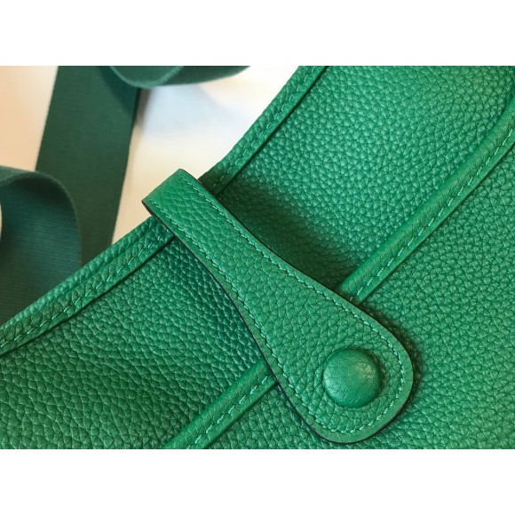 H**mes evelyne iii 29 bag in vert vertigo clemence leather