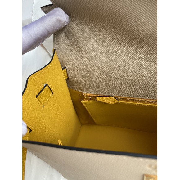 H**mes kelly sellier 32 bicolor bag in trench and yellow epsom calfskin