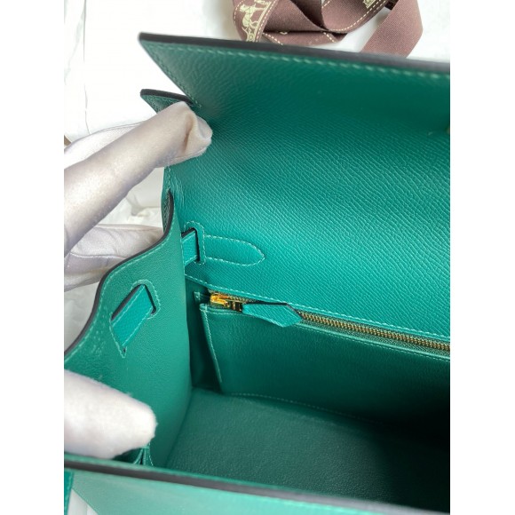 H**mes kelly sellier 32 handmade bag in malachite epsom calfskin