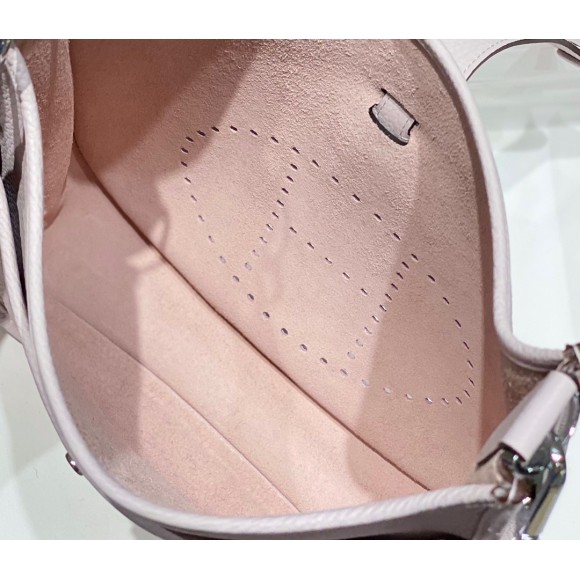 H**mes evelyne iii 29 bag in mauve pale clemence leather