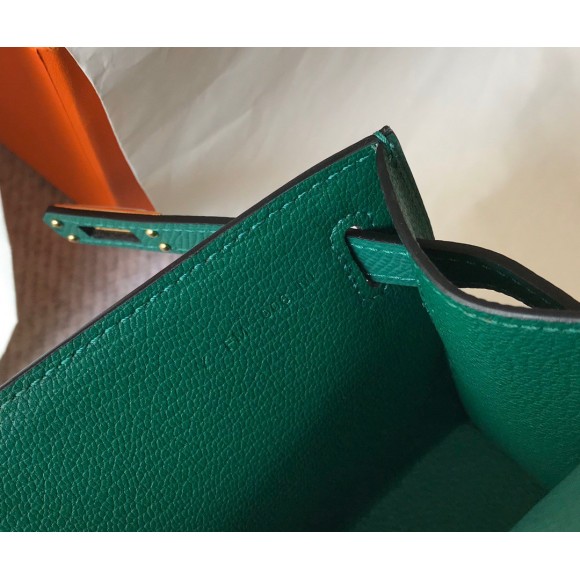 H**mes kelly pochette clutch bag in malachite epsom leather