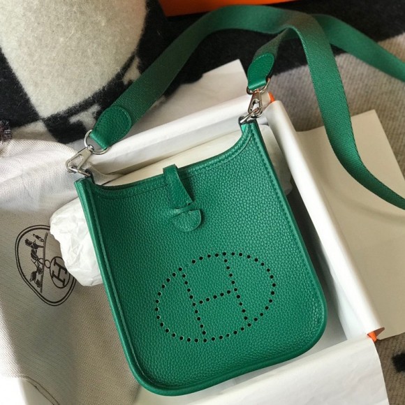 H**mes evelyne iii mini bag in vert vertigo clemence leather