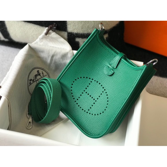 H**mes evelyne iii mini bag in vert vertigo clemence leather