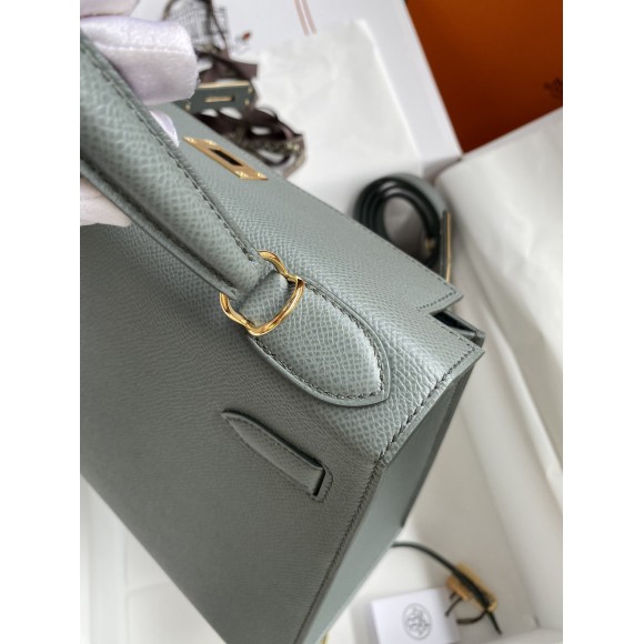 H**mes kelly sellier 28 handmade bag in vert amande epsom calfskin