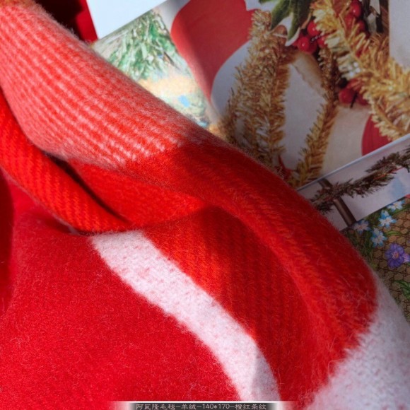 H**mes avalon vibration throw blanket in red wool and cashmere