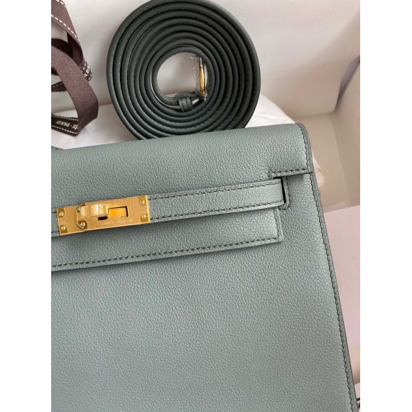 H**mes kelly danse ii bag in vert amande evercolor calfskin