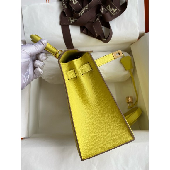 H**mes kelly sellier 28 handmade bag in lime epsom calfskin