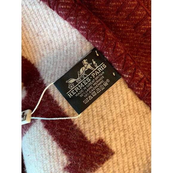 H**mes avalon throw blanket in fuchsia wool and cashmere