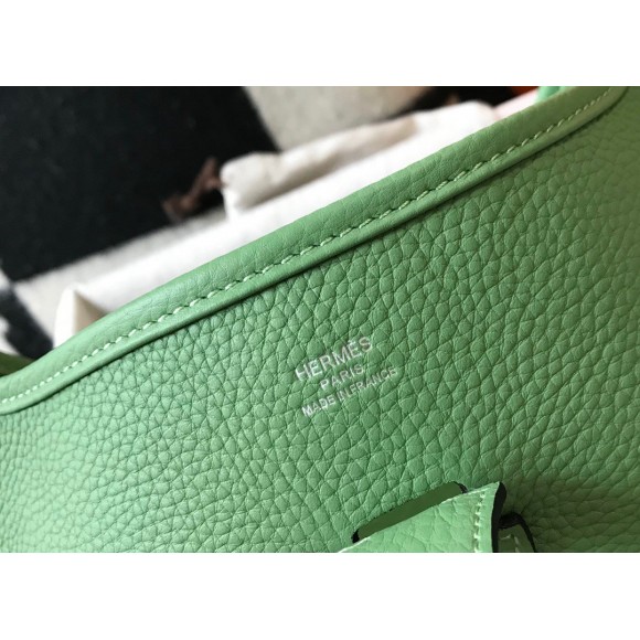 H**mes evelyne iii 29 bag in vert criquet clemence leather