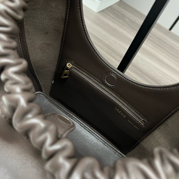 Loewe Small Squeeze Bag in Chocolate Nappa Lambskin Loewe Small Squeeze Bag in Chocolate Nappa Lambskin
