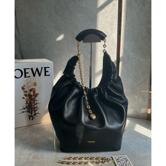 Loewe Medium Squeeze Bag in Black Nappa Lambskin Loewe Medium Squeeze Bag in Black Nappa Lambskin