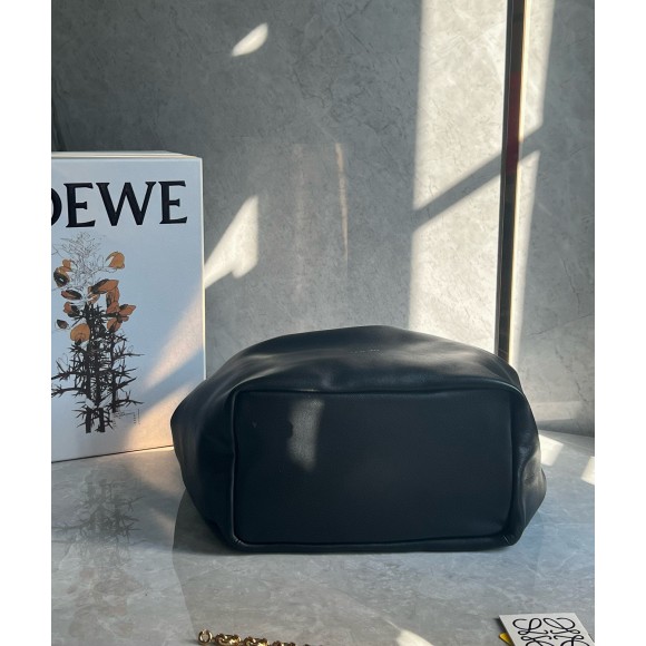 Loewe Medium Squeeze Bag in Black Nappa Lambskin Loewe Medium Squeeze Bag in Black Nappa Lambskin