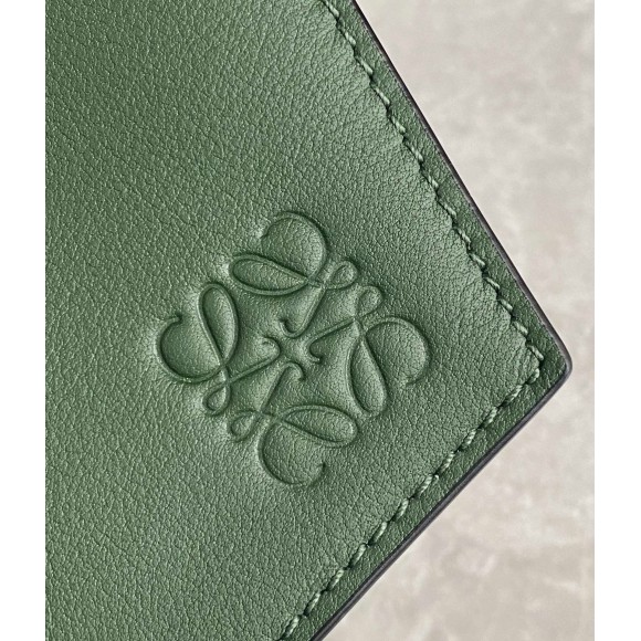 Loewe Puzzle Hobo Bag In Vintage Khaki Nappa Calfskin Loewe Puzzle Hobo Bag In Vintage Khaki Nappa Calfskin