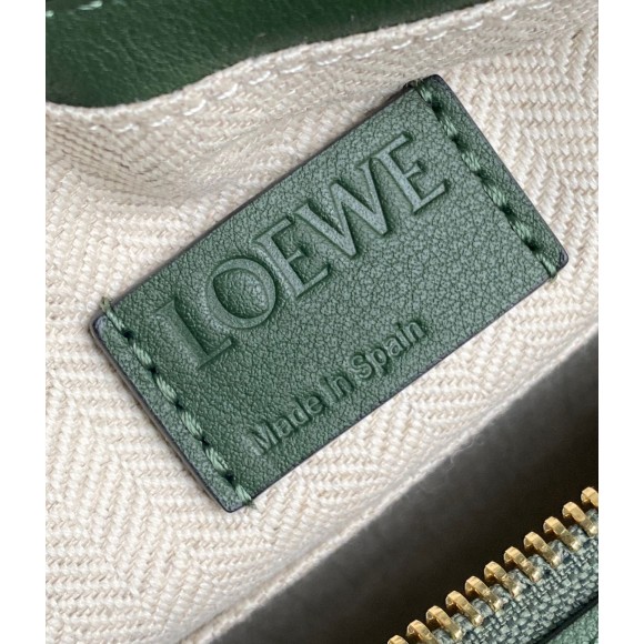 Loewe Puzzle Hobo Bag In Vintage Khaki Nappa Calfskin Loewe Puzzle Hobo Bag In Vintage Khaki Nappa Calfskin