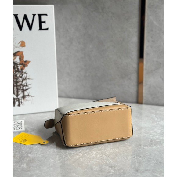 Loewe Puzzle Mini Bag In White/Warm Desert Calfskin Loewe Puzzle Mini Bag In White/Warm Desert Calfskin