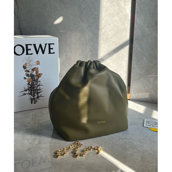Loewe Medium Squeeze Bag in Olive Nappa Lambskin Loewe Medium Squeeze Bag in Olive Nappa Lambskin