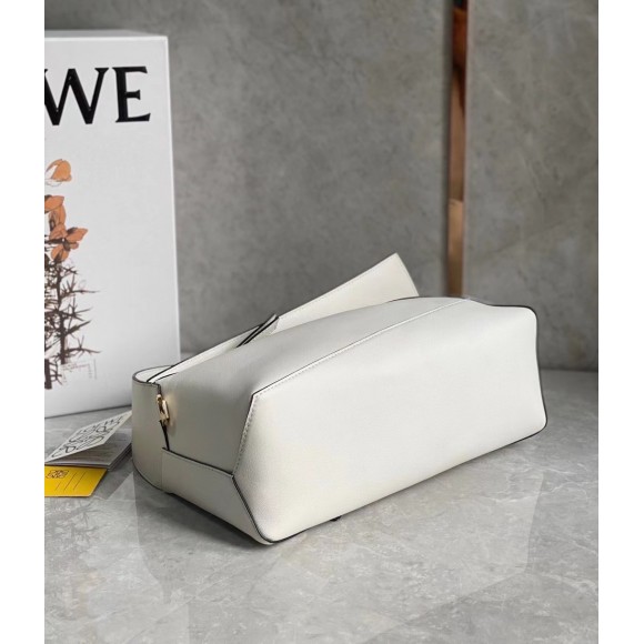 Loewe Puzzle Hobo Bag In White Nappa Calfskin Loewe Puzzle Hobo Bag In White Nappa Calfskin