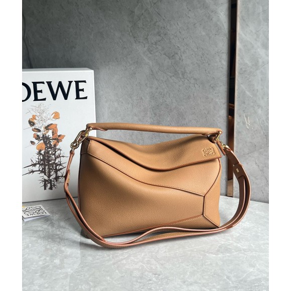 Loewe Puzzle Medium Bag In Toffee Grained Calfskin Loewe Puzzle Medium Bag In Toffee Grained Calfskin