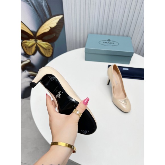 Prada Pumps 85mm In Powder Pink Patent Leather Prada Pumps 85mm In Powder Pink Patent Leather