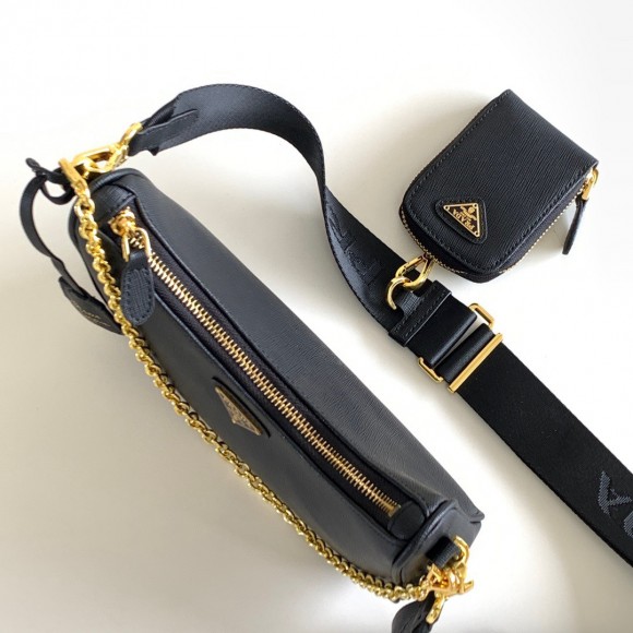 Prada Re-Edition 2005 Shoulder Bag In Black Saffiano Leather Prada Re-Edition 2005 Shoulder Bag In Black Saffiano Leather