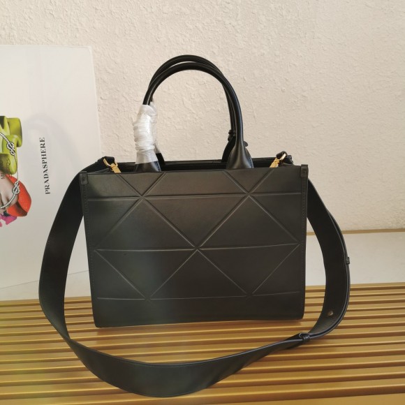 Pra*a symbole small bag with topstitching in black leather