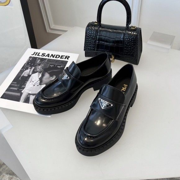Prada Women's Loafers In Black Brushed Leather Prada Women's Loafers In Black Brushed Leather