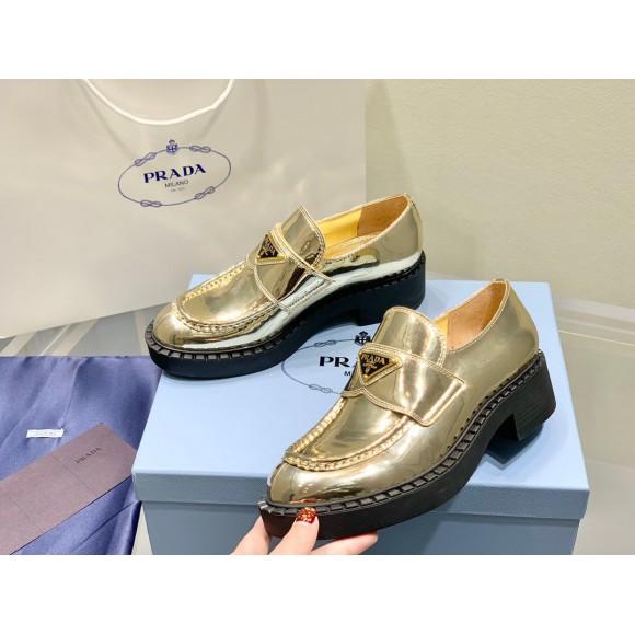 Prada Women's Loafers In Gold Metallic Leather Prada Women's Loafers In Gold Metallic Leather