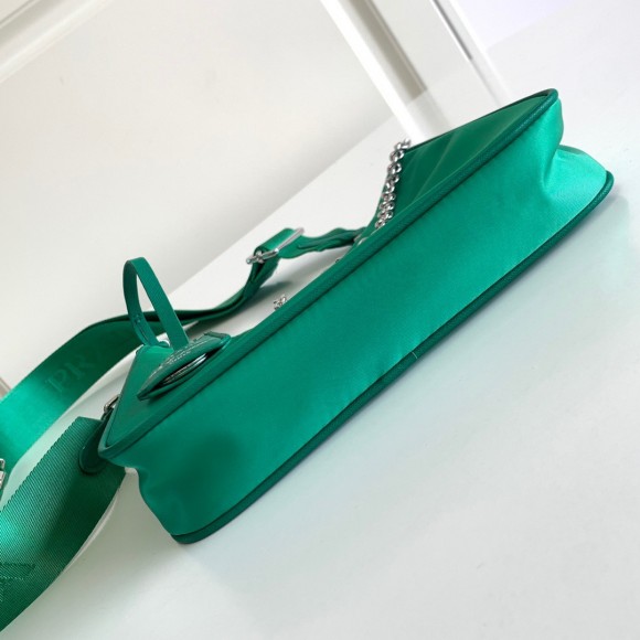 Prada Re-Edition 2005 Shoulder Bag In Green Re-Nylon Prada Re-Edition 2005 Shoulder Bag In Green Re-Nylon