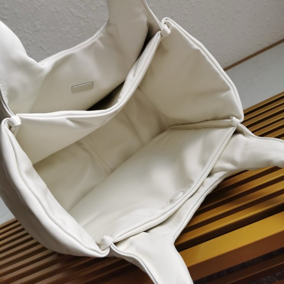 Pra*a medium tote bag in white nappa leather