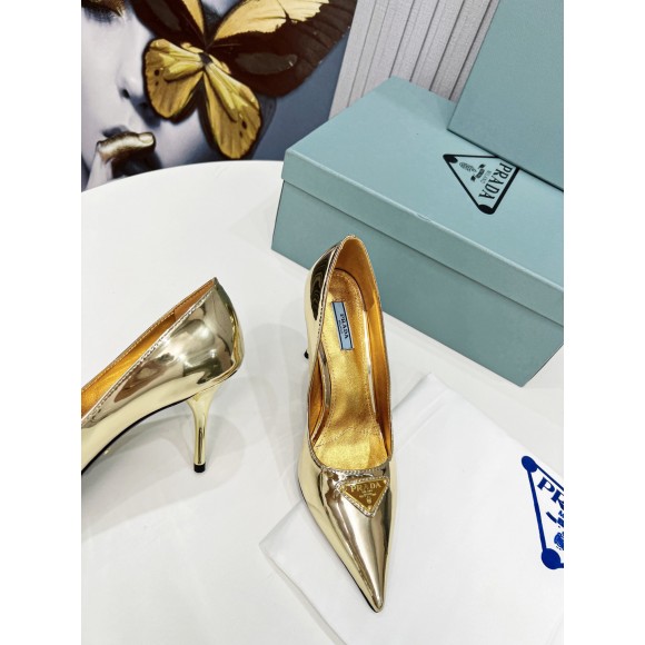 Prada Pumps 85mm In Gold Metallic Leather Prada Pumps 85mm In Gold Metallic Leather