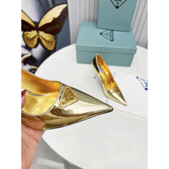 Prada Pumps 85mm In Gold Metallic Leather Prada Pumps 85mm In Gold Metallic Leather