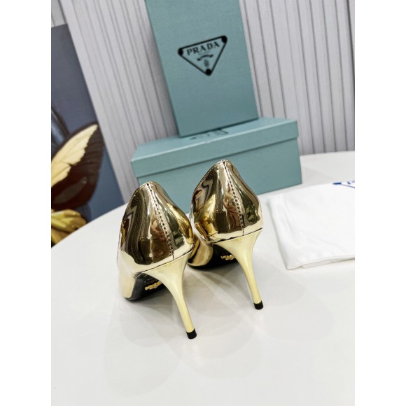 Prada Pumps 85mm In Gold Metallic Leather Prada Pumps 85mm In Gold Metallic Leather