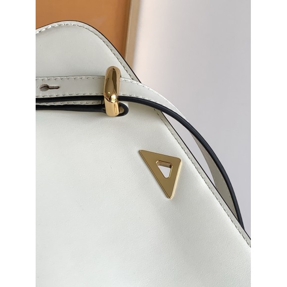Prada Shoulder Bag in White Smooth Calfskin Prada Shoulder Bag in White Smooth Calfskin