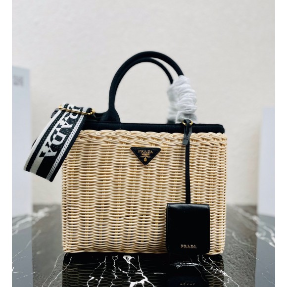 Pra*a tote bag in wicker and black canvas