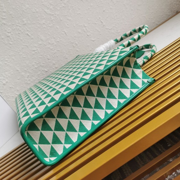 Pra*a symbole large bag in green/white jacquard fabric