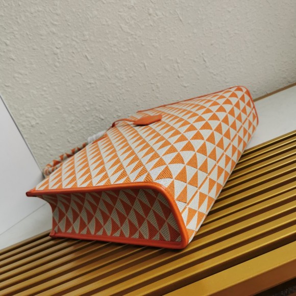 Pra*a symbole large bag in orange/white jacquard fabric