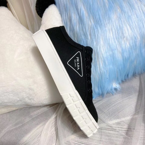 Prada Women's Low-top Sneakers In Black Gabardine Fabric Prada Women's Low-top Sneakers In Black Gabardine Fabric