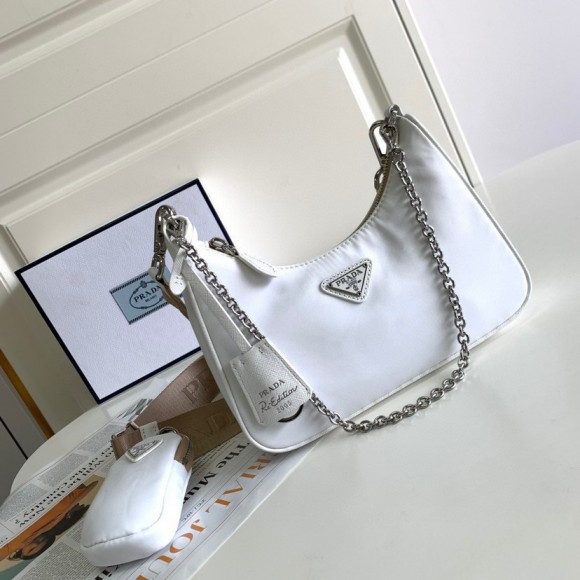 Prada Re-Edition 2005 Shoulder Bag In White Re-Nylon Prada Re-Edition 2005 Shoulder Bag In White Re-Nylon