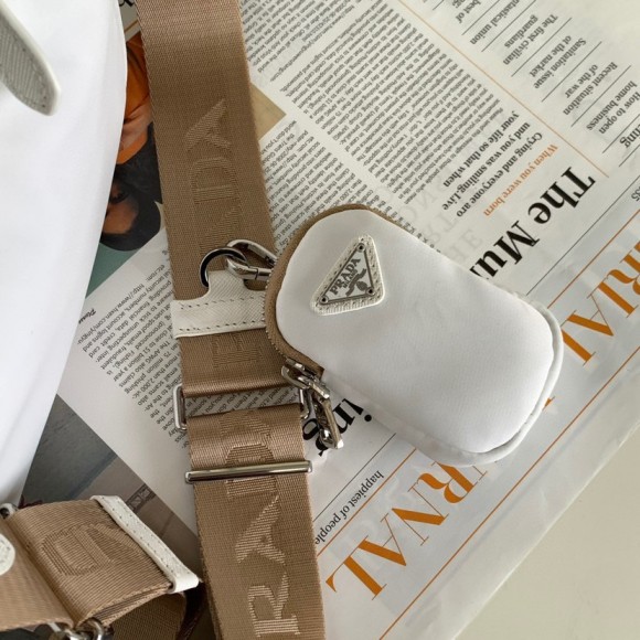 Prada Re-Edition 2005 Shoulder Bag In White Re-Nylon Prada Re-Edition 2005 Shoulder Bag In White Re-Nylon