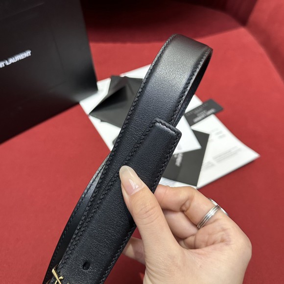 Saint Laurent Cassandre Square Buckle Belt 20MM In Black Leather