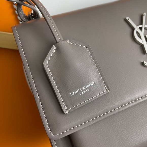 Saint Laurent Sunset Medium Chain Bag In Grey Calfskin Saint Laurent Sunset Medium Chain Bag In Grey Calfskin