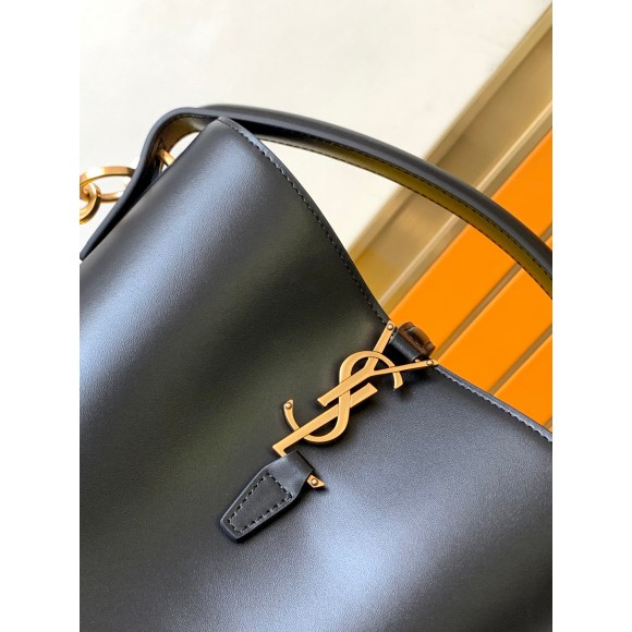 Saint Laurent Le 37 Small Bucket Bag in Black Leather