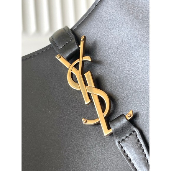 Saint Laurent Le 37 Large Bucket Bag in Black Leather