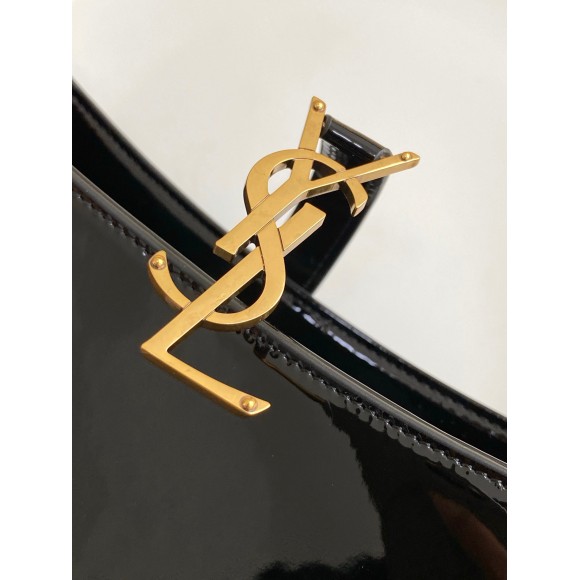 Saint Laurent Le 5 À 7 Hobo Bag in Black Patent Calfskin Saint Laurent Le 5 À 7 Hobo Bag in Black Patent Calfskin
