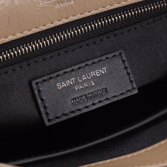 Saint Laurent Niki Medium Chain Bag In Beige Crinkled Leather