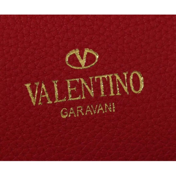 Valentino Rockstud Medium Tote In Red Grained Leather