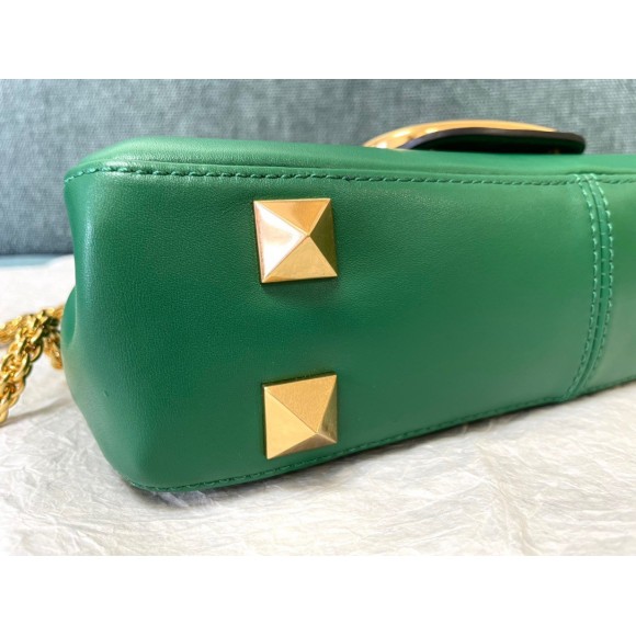 Valentino Stud Sign Shoulder Bag In Green Nappa Leather